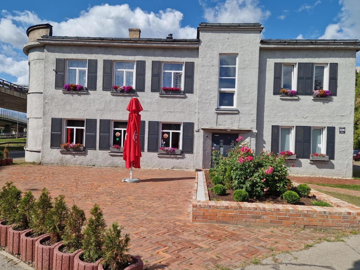 Central Hotel With Free Parking Riga Exterior foto